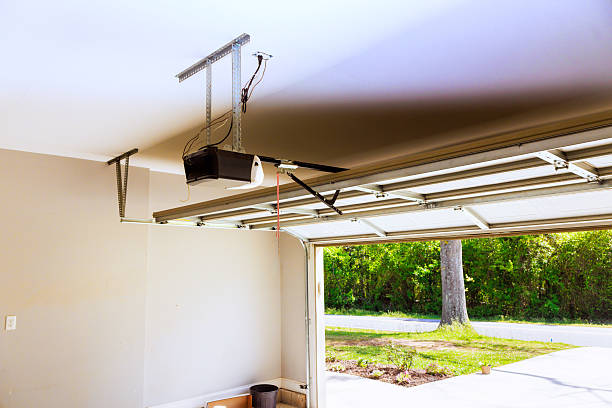 Top rated local Garage Door Panel Replacement specialists in Kaplan, LA